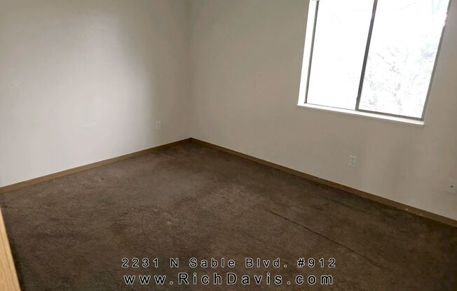 Large 1 bed with washer and dryer hookup