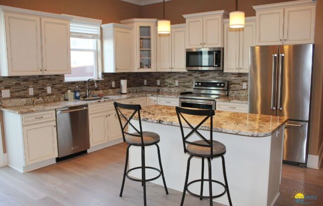 Destin Oaks Townhouse with Community Pool!