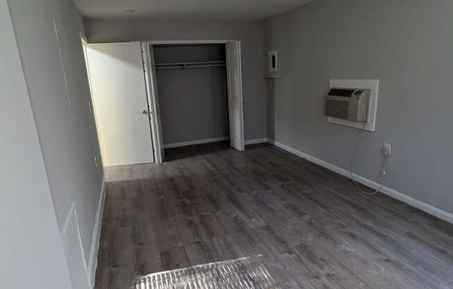 1 bed, 1 bath, $1,328, Unit 101