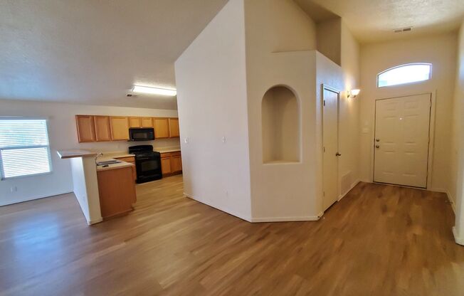 3 beds, 2 baths, $1,895