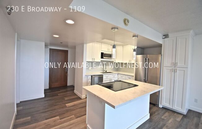 230 E Broadway Ave