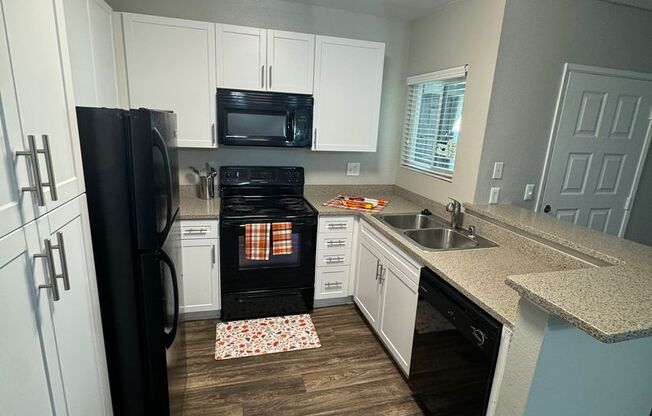 2 beds, 2 baths, 900 sqft, $2,795, Unit 205