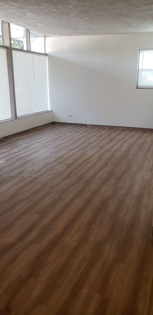 2 bedroom 1 bath duplex Available June 20th Spokane Valley