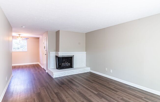 1 bed, 1 bath, 800 sqft, $1,295, Unit 8202-A