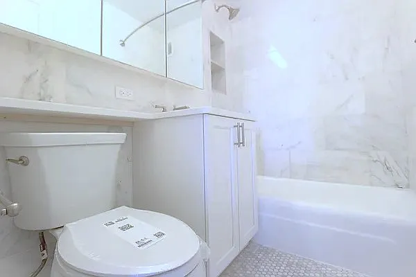 Studio, 1 bath, $9,995, Unit 25D