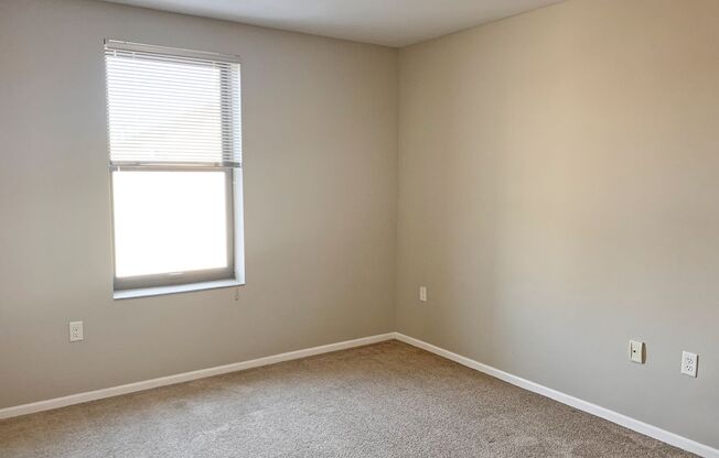 2 beds, 2 baths, 958 sqft, $1,275, Unit 419