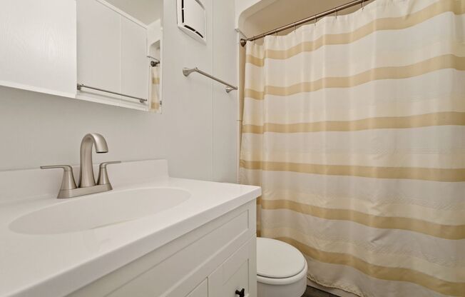 Sycamore Court Apartments