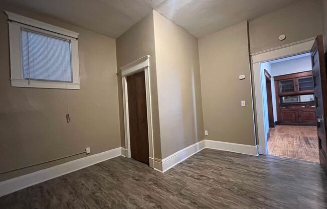 1 bed, 1 bath, 406 sqft, $930, Unit 2