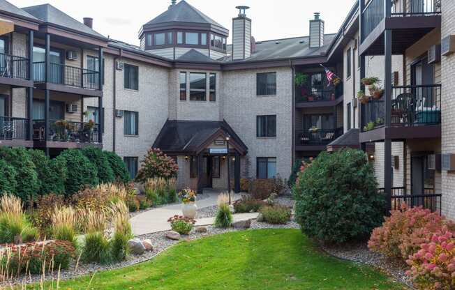 senior 55 plus living at Riverview Highlands in St Paul