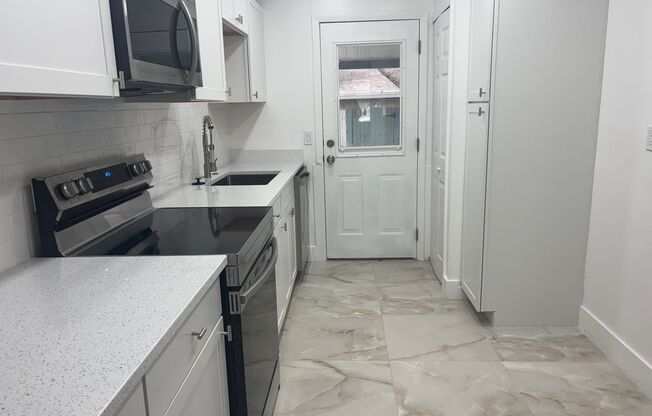 Beautiful, newly renovated 3/2 Condo in a Great Neighborhood/Altamonte Springs