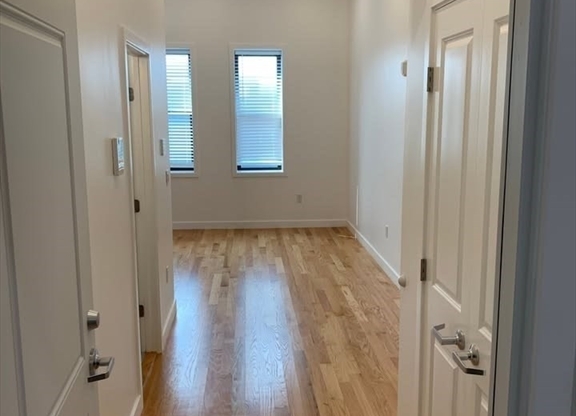 Studio, 1 bath, $1,495, Unit 404