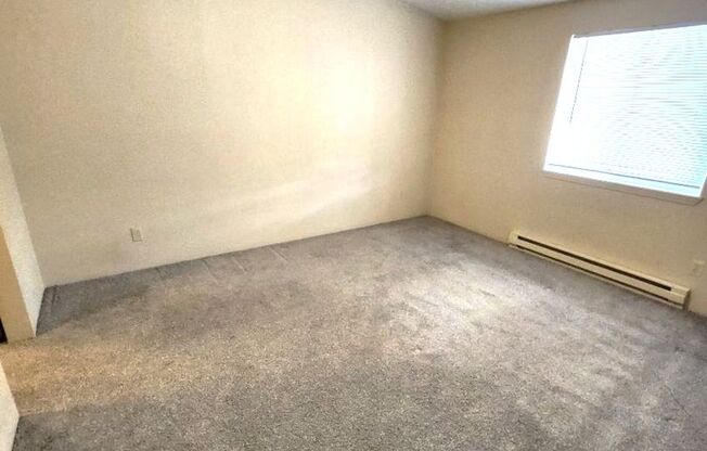 2 beds, 2 baths, 976 sqft, $1,350, Unit 60