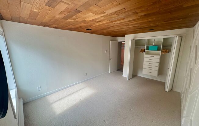 1 bed, 1 bath, $3,000, Unit Unit 101