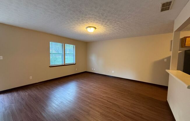 Smokerise Park - 2BR/1BA East Athens Living