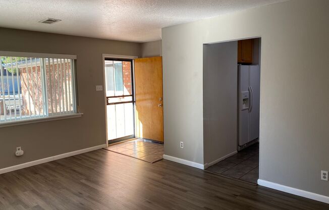 NE BRICK 3 Bedroom 2 Bath 2/CG