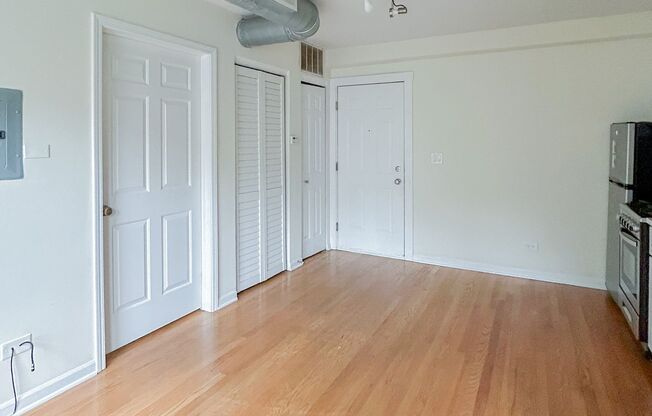 1 bed, 1 bath, 350 sqft, $1,715, Unit 2520-A5