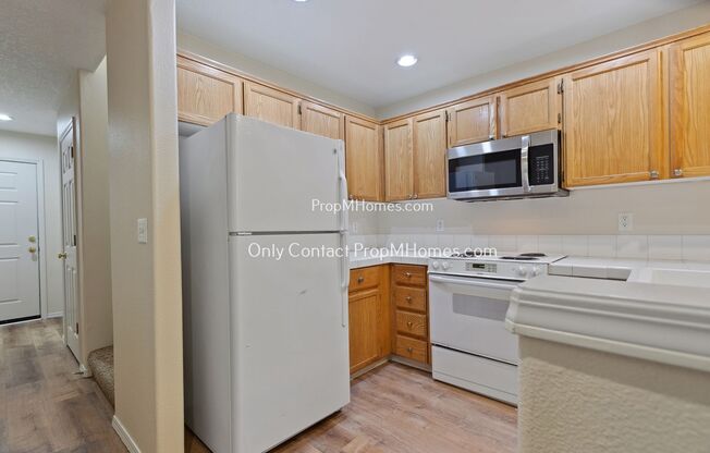 3 beds, 2 baths, $2,499