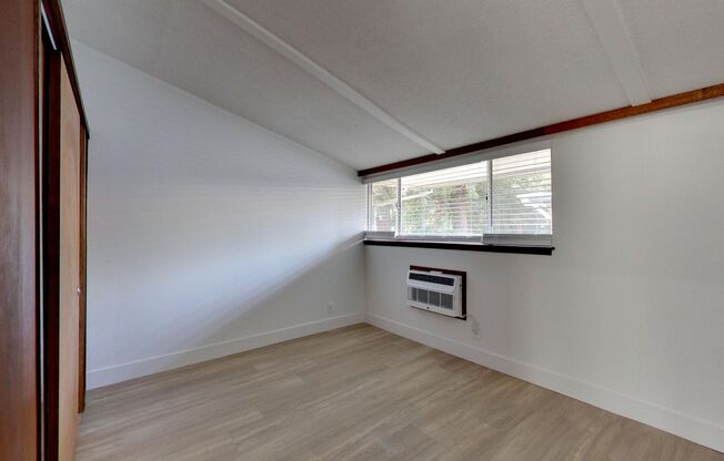 2 beds, 1 bath, 900 sqft, $2,783, Unit 126