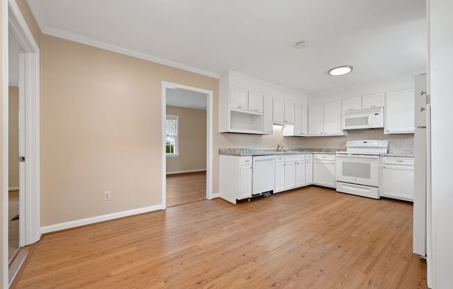 Charming 4 Bedroom, 2 Bath Home in Great Garner Location Available NOW