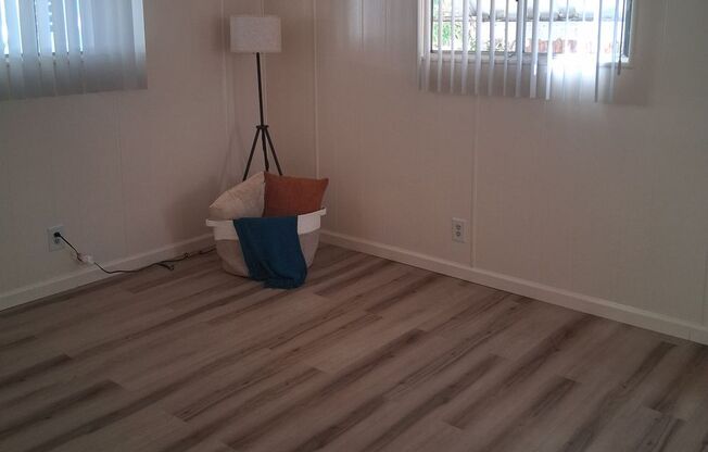 2 beds, 1 bath, 800 sqft, $3,299, Unit 59