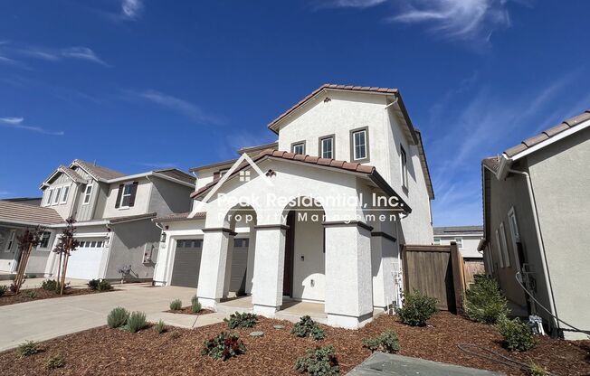 New Elk Grove 4bd/3.5ba Home near Big Horn & Poppyridge Rd