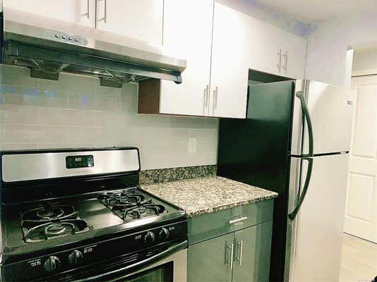 2 beds, 2 baths, 900 sqft, $3,000, Unit 4A