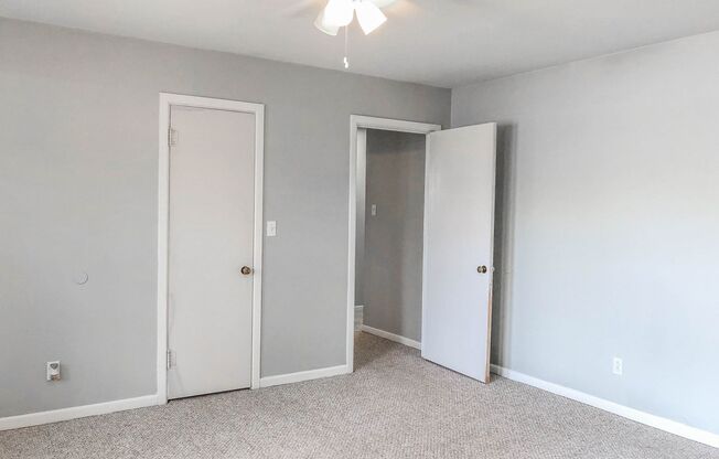 Pre-Leasing 3 bed 2 bath