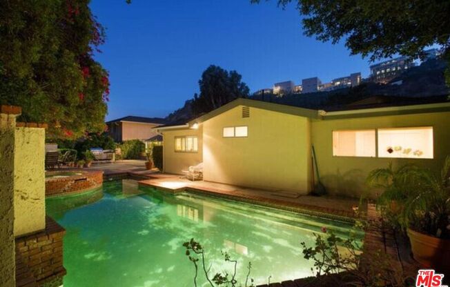 11787 Bellagio Rd