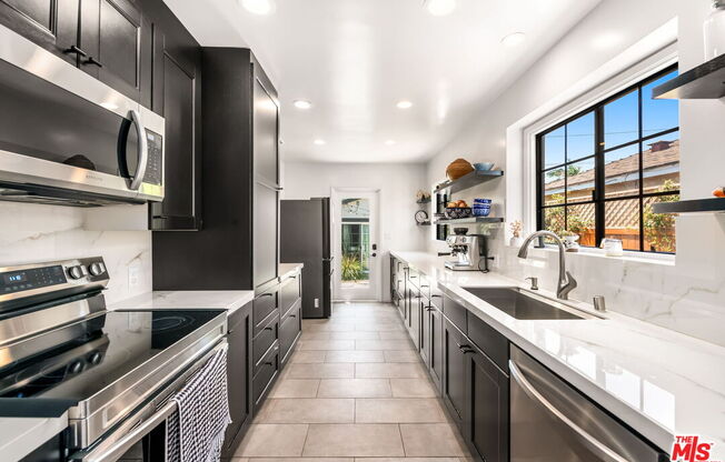 13324 ZANJA ST