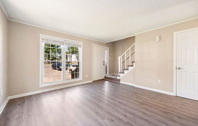 Charming End Unit Townhome near Downtown Durham with 2 Beds/1.5 Baths