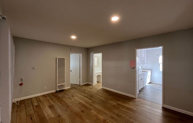 1 bed, 1 bath, 600 sqft, $1,598, Unit 04