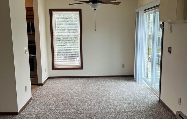 2 beds, 1 bath, $1,695