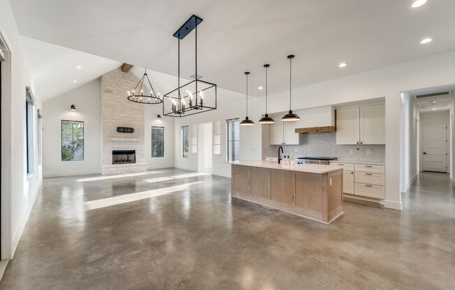 1211 Westhaven Drive - Canyon Lake