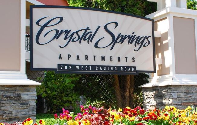 2 beds, 1.5 baths, 920 sqft, $1,810, Unit L202