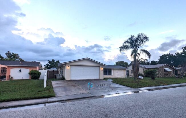 POOL HOME, WINE FRIDGE... FENCED YARD... 2/2 1118 Sq Ft home, RENOVATED kitchen & baths, FULL suite with walk in closet and private bath!!!