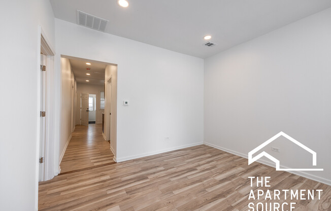 3140 N KIMBALL AVE