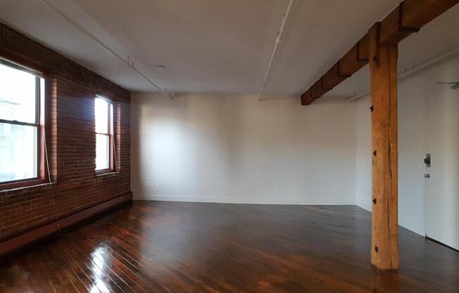 Studio, 1 bath, 700 sqft, $3,100, Unit E311