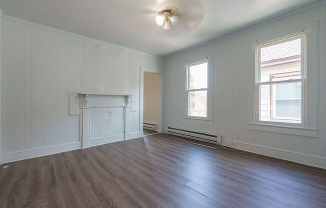 MOVE IN READY 4 Bedroom in Chesapeake!