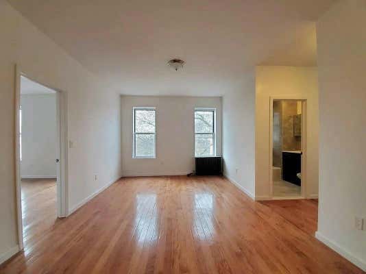 3 beds, 1 bath, 815 sqft, $3,499