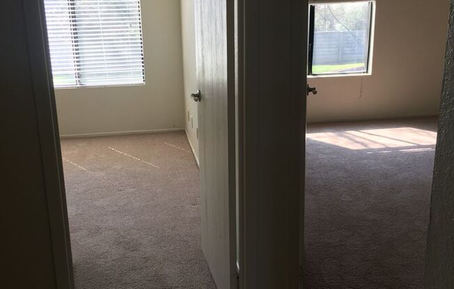 2 beds, 1 bath, 875 sqft, $1,545, Unit 485-206