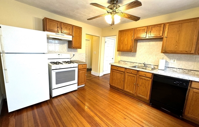 4057 WASHINGTON