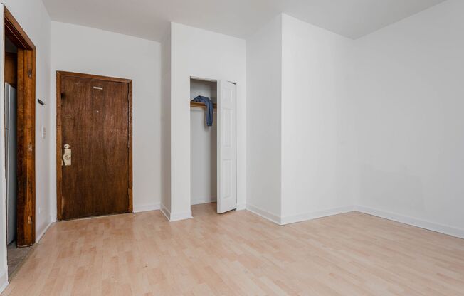 1 bed, 1 bath, 375 sqft, $1,395, Unit 4615-GC