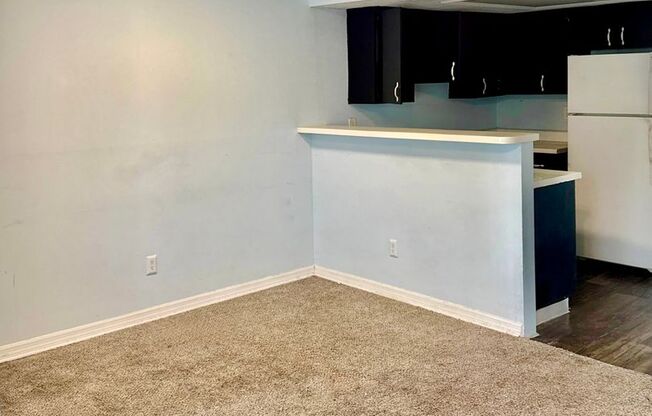 1 bed, 1 bath, 650 sqft, $1,049, Unit 6228-12 (J)