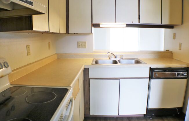 $1,250 | 2 Bedroom, 2.5 Bathroom House | Pet Friendly | Available for July 1st, 2025 Move In!