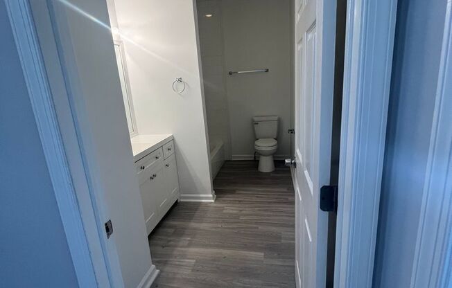 2 beds, 1 bath, 1,580 sqft, $3,149, Unit 12