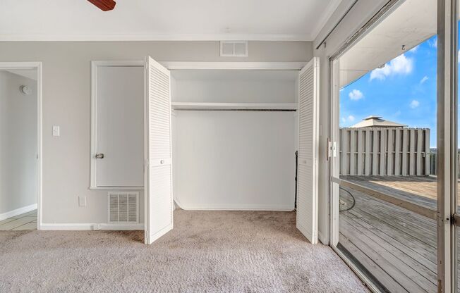 1 bed, 1 bath, 500 sqft, $1,140, Unit 22