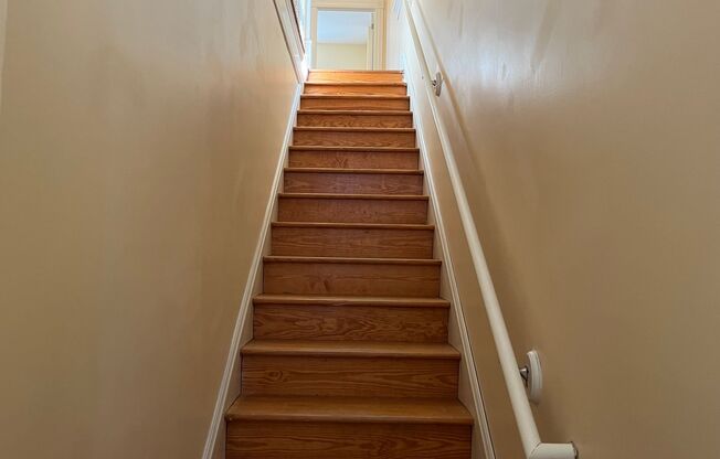 4188LC Manchester Ave