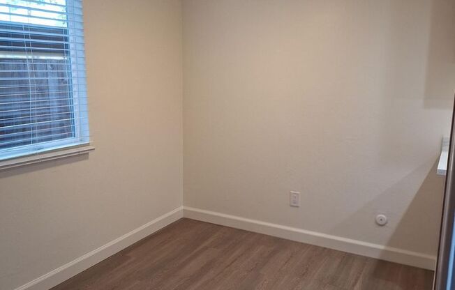 Studio, 1 bath, 502 sqft, $1,852, Unit 135