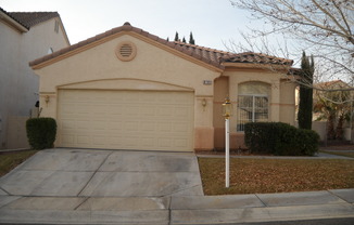 Fabulous Single Story in Peccole Ranch Gated Community!