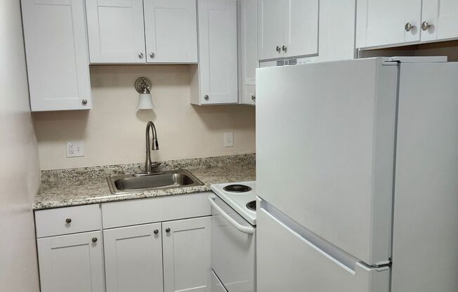 1 bed, 1 bath, 580 sqft, $1,200, Unit 87